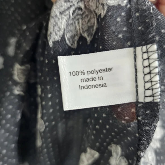 Lane Bryant #1137440 Sheer Ruffled Button-Down Chiffon Top NWT - Picture 13 of 13